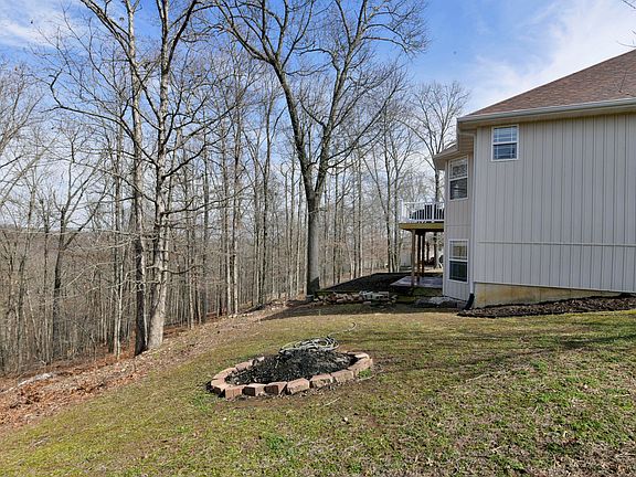 5th image of 325 Southview Drive