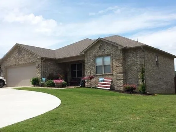 27 Huntington Dr, Austin, AR 72007