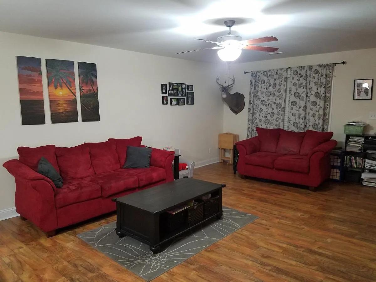 3 bed, 2.5 bath, 1600 sqft, $1,550 — Photo 4