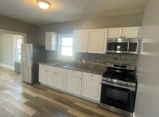 30 E Henry St FLOOR 2, Linden, NJ 07036