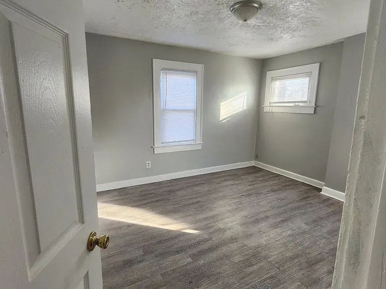 2248 N Harding St — Photo 5
