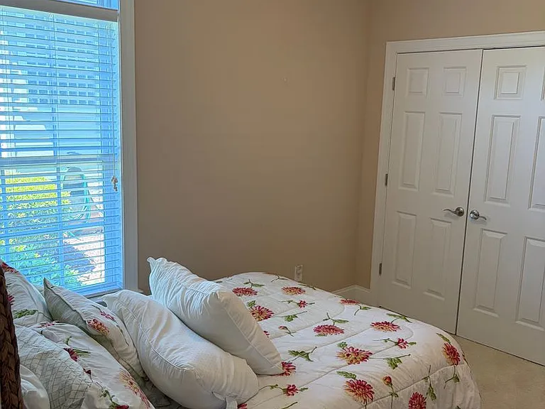 125 Gramercy Ct — Photo 21