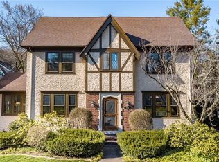 84 San Gabriel Dr, Rochester, NY 14610