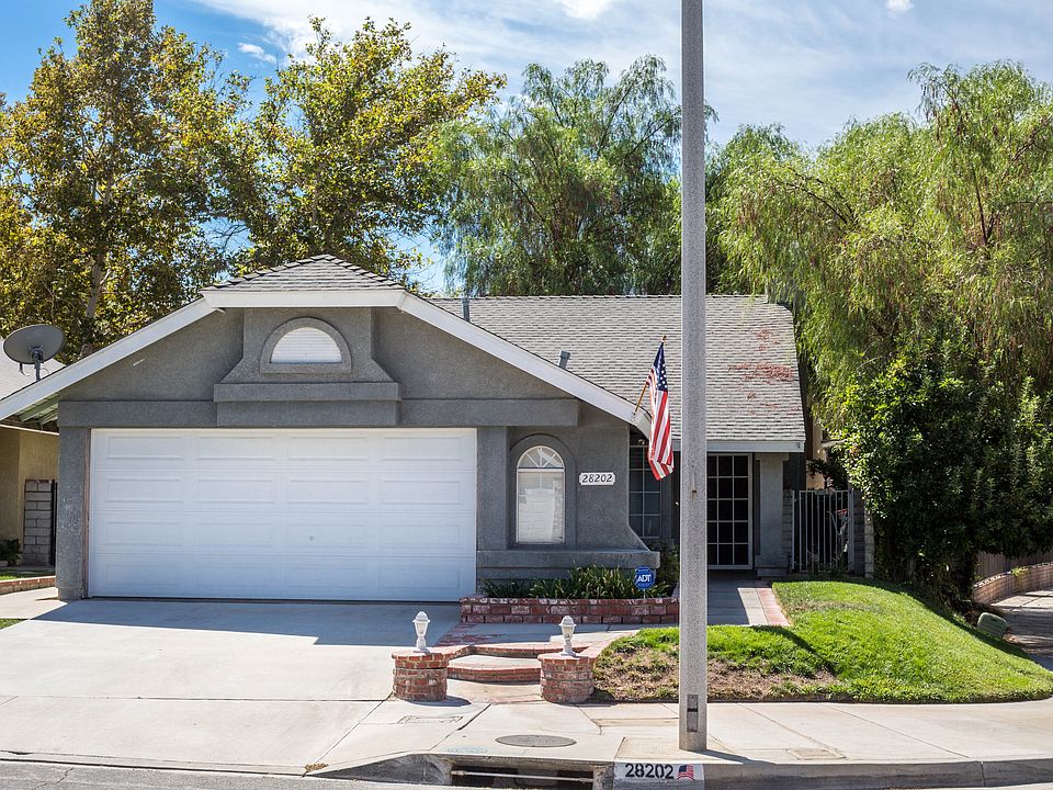 1st image of 28202 Evergreen Ln