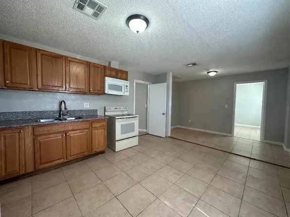 2536 N Carroll St #A, North Las Vegas, NV 89030