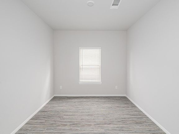 5th image of 6220 Fairhlome Dr