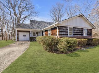1 Alma Ln, East Northport, NY