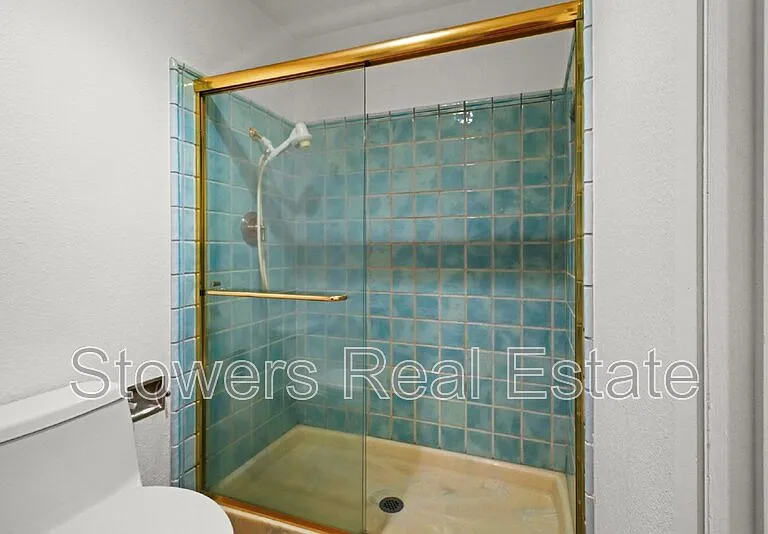1714 Parkside Dr — Photo 15