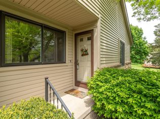 1950 Ash Ct #4, Waterford, MI 48328