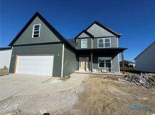 5065 Magnolia Dr, Oregon, OH 43616