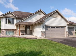 5961 Goodview Trail Alcove N, Hugo, MN 55038