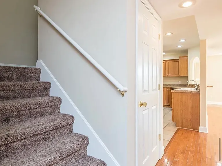 618 Hampton Way #A — Photo 14