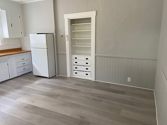 5th image of 30-32 Elm St #30B