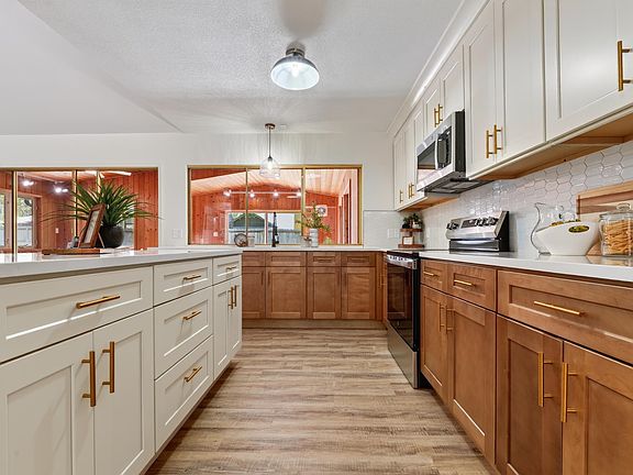5th image of 8241 E Tamarac Ln