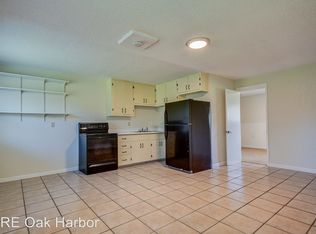 3030 Thunder Ln #B, Oak Harbor, WA 98277