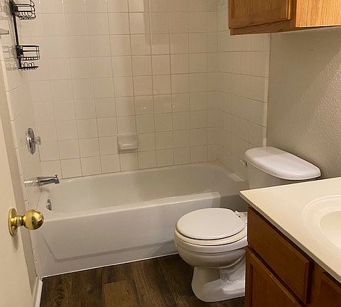5th image of 2101 Tahoe Ct #D