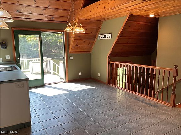 4th image of 15585 Kidd Dr