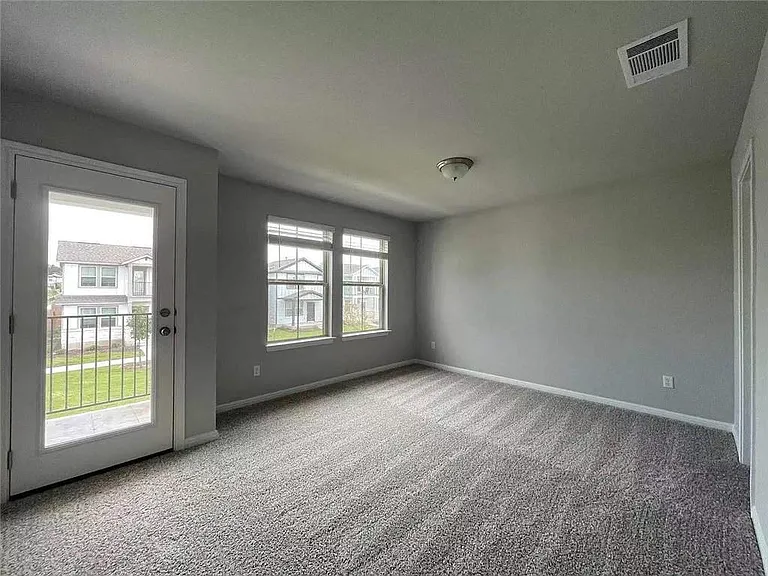 2205 Arendale Dr — Photo 8