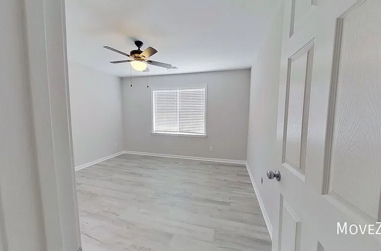 1347 Parkland Way — Photo 15