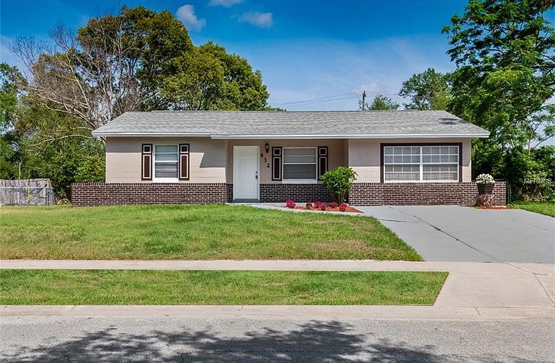 1st image of 432 Longwood Cir
