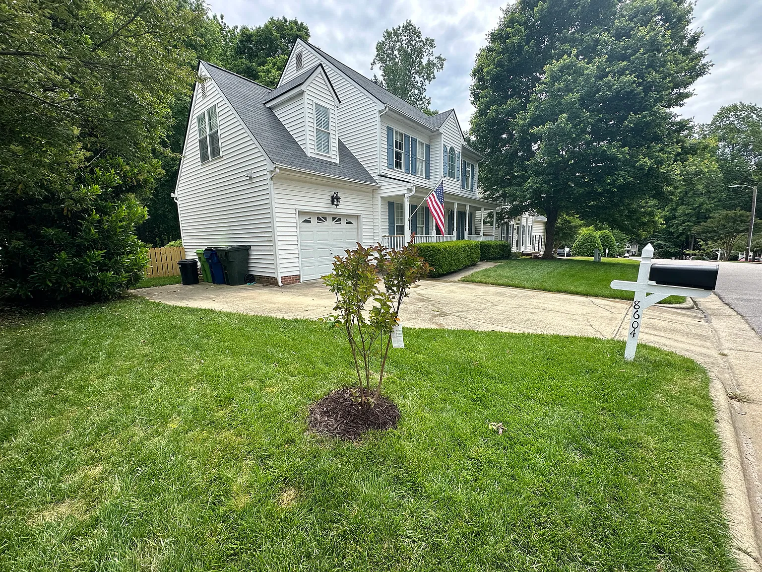 4 bed, 2.5 bath, 1854 sqft, $2,350 — Photo 3