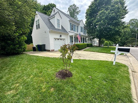 3rd image of 8604 Clivedon Dr