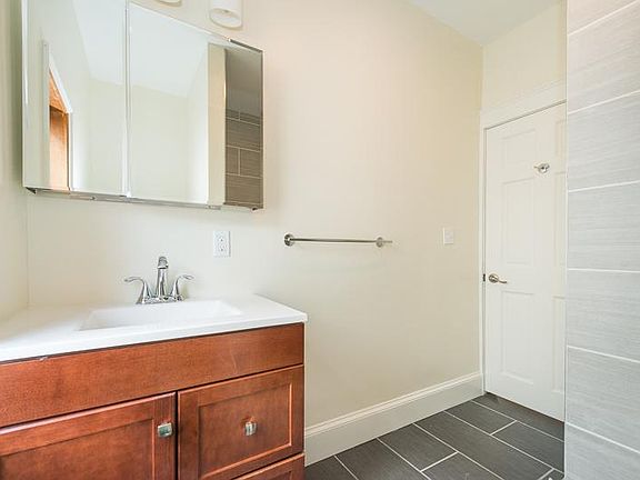3rd image of 299-301 Alewife Brook Pkwy #9