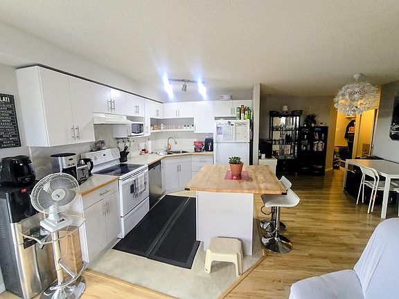 4th image of 11325 83rd St NW #502