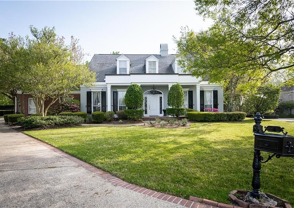 1st image of 8 Grand Cypress Ct