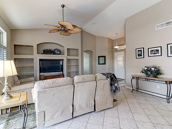 4th image of 15521 W Catalina Dr