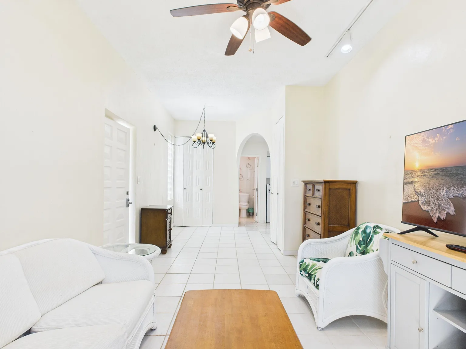 1 bed, $1,800 — Photo 3