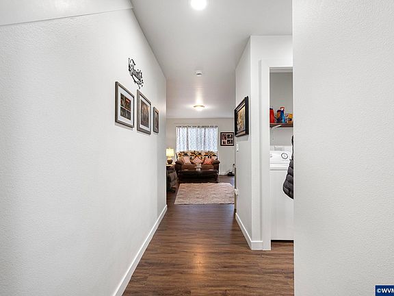 2nd image of 1284 44th Ave