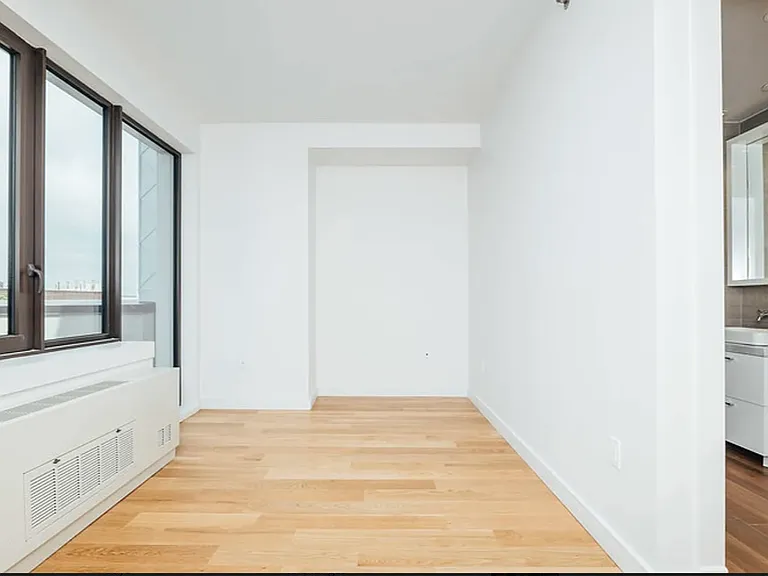1801 Ocean Ave #3E — Photo 6