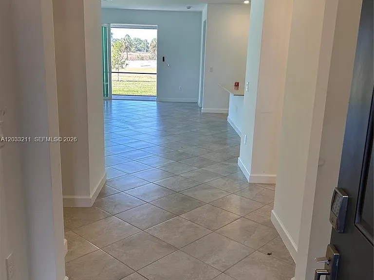 20483 Copperhead Dr — Photo 3