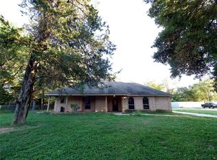 3305 Bicentennial Ln, Dallas, TX 75253