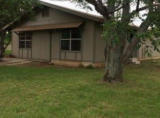 7105 Ennis Dr, Brownwood, TX 76801