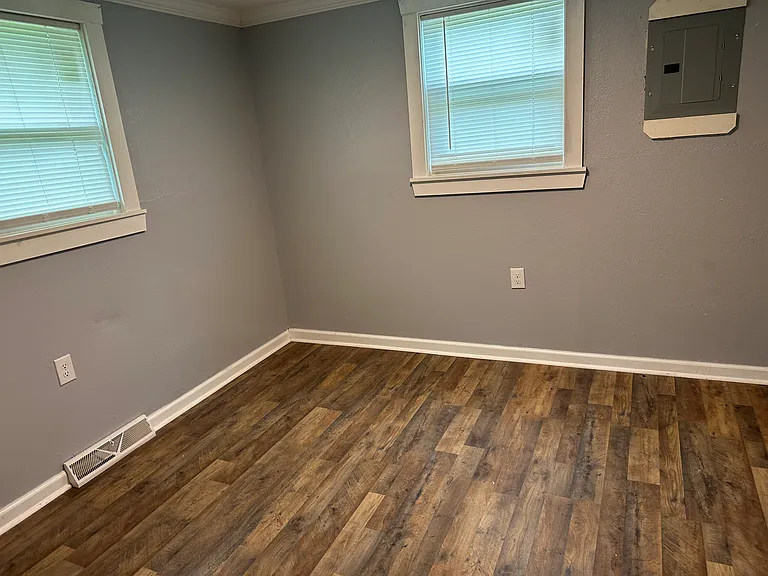 130 Shady Ln — Photo 4