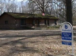 3828 Oak Rd, Memphis, TN 38135