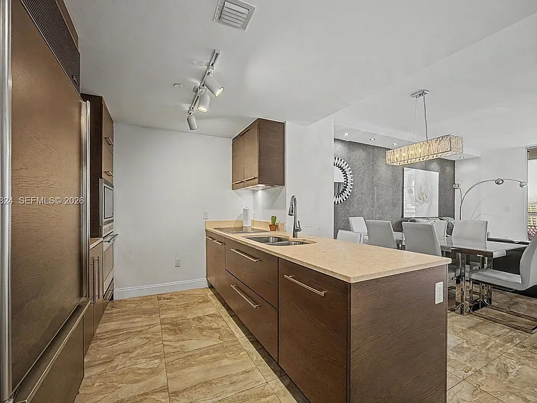485 Brickell Ave #2009 — Photo 2