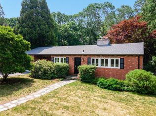 122 Overhill Rd, Warwick, RI 02818