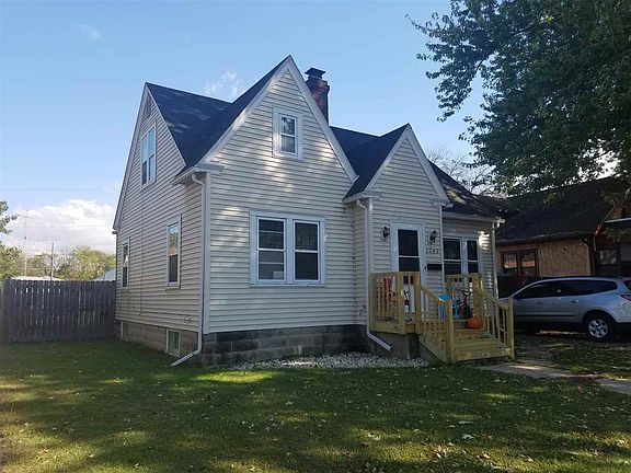 2nd image of 1243 Center Ave