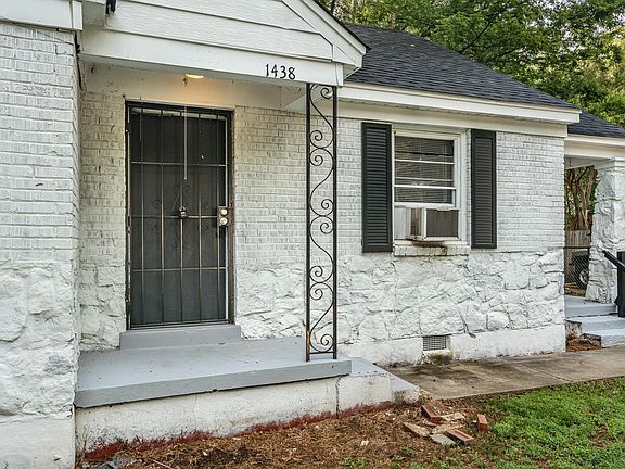 5th image of 1438 Salem St