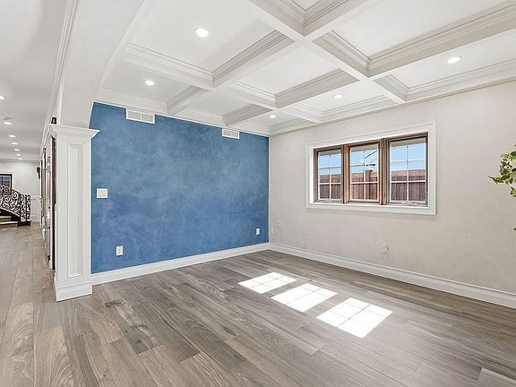 4th image of 160-14 83rd St