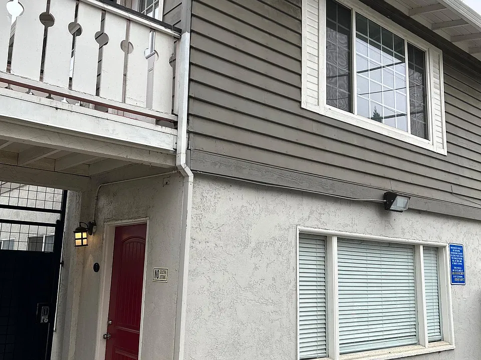3401 Freeport Blvd #5