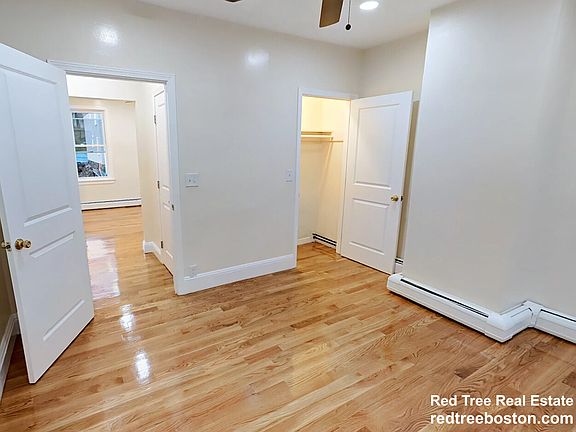 3rd image of 47 Cameron St