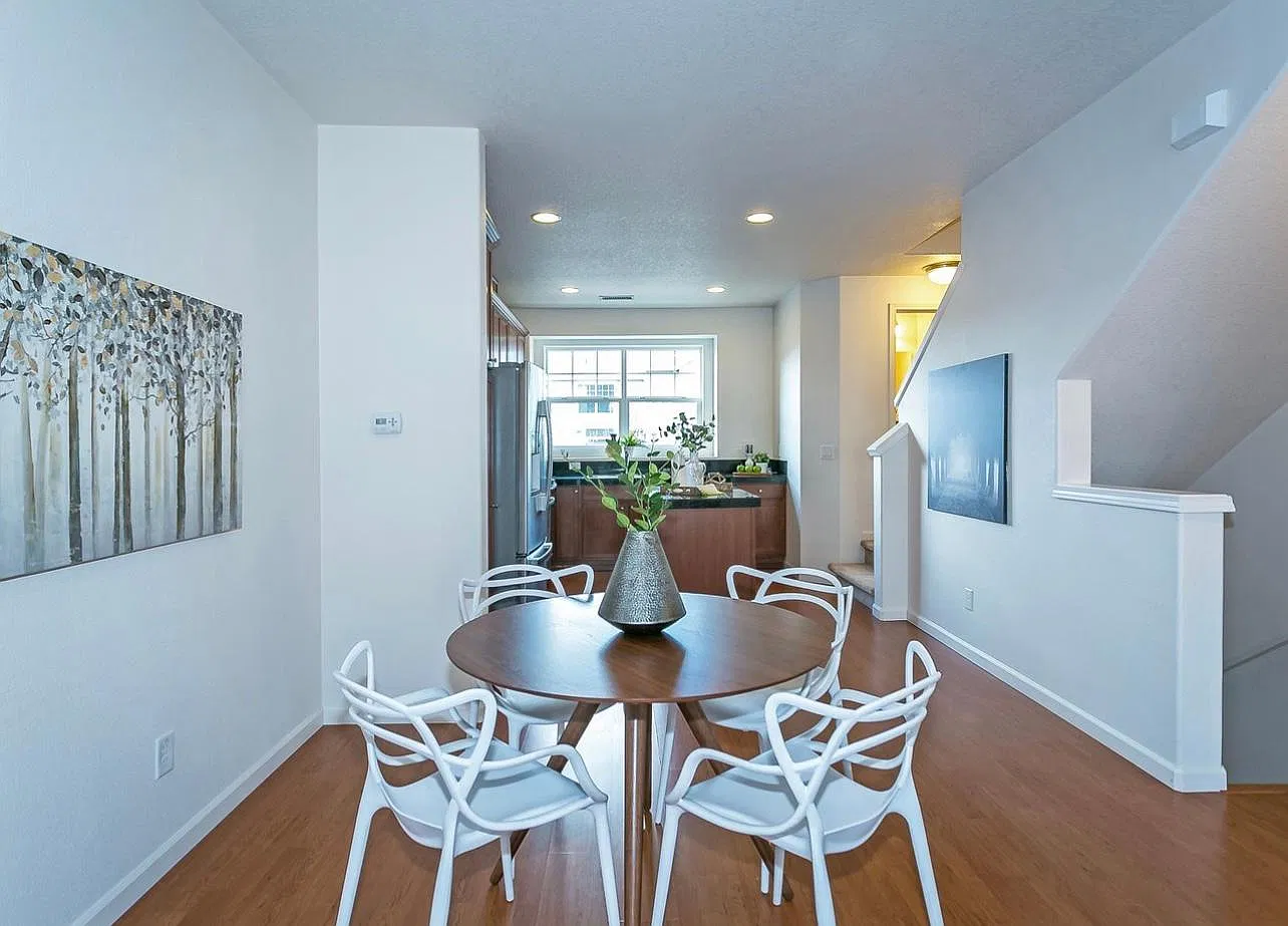 2 bed, 2.5 bath, 1118 sqft, $2,395 — Photo 3