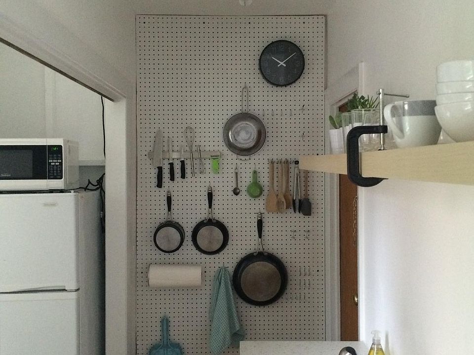 2nd image of 278 Harvard St #8KR
