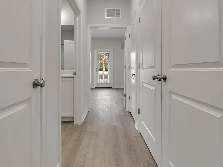 15 Wildflower Ln — Photo 9