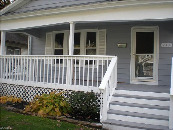 2nd image of 710 Albemarle Ave