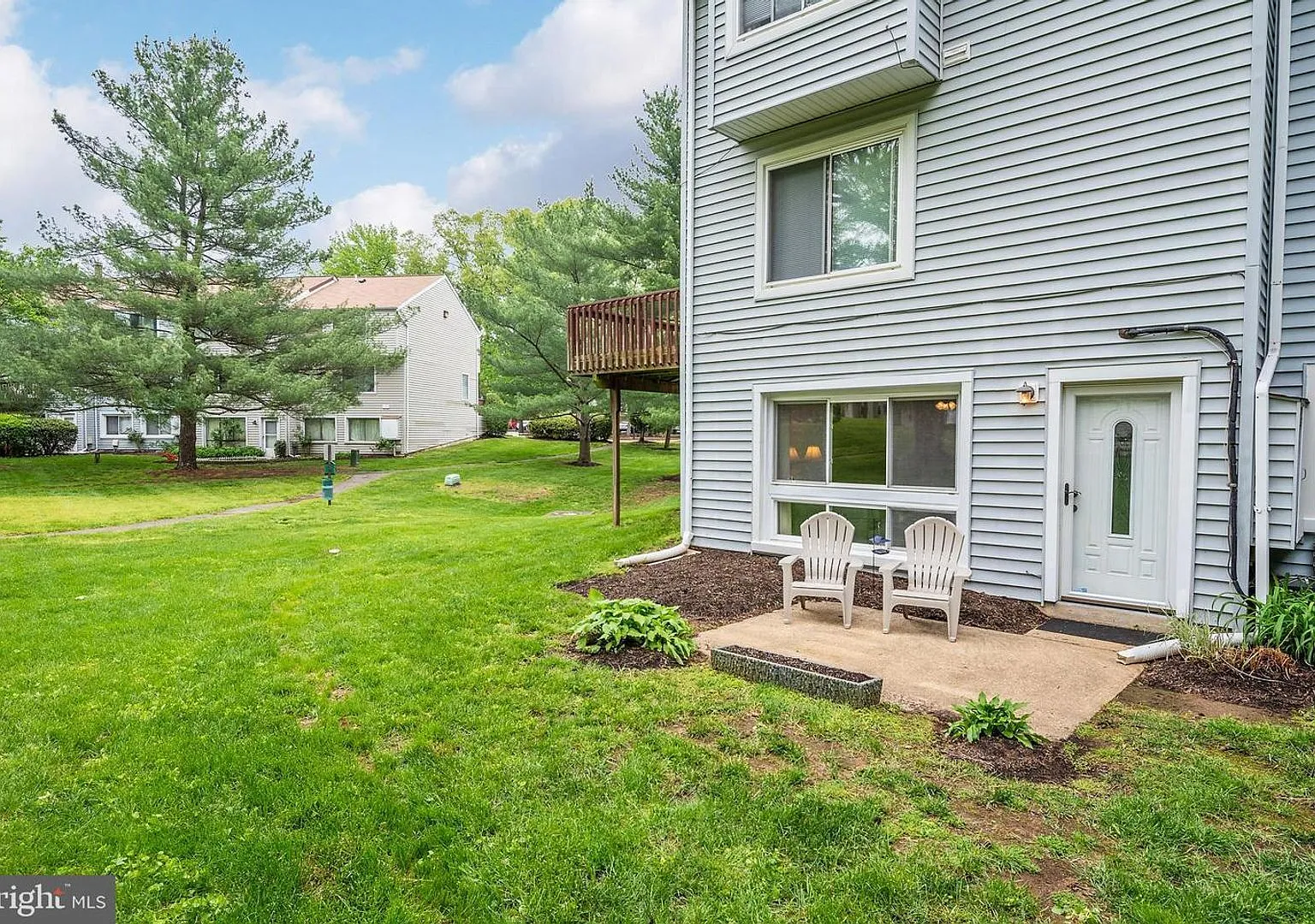 Crofton Condo — Photo 2